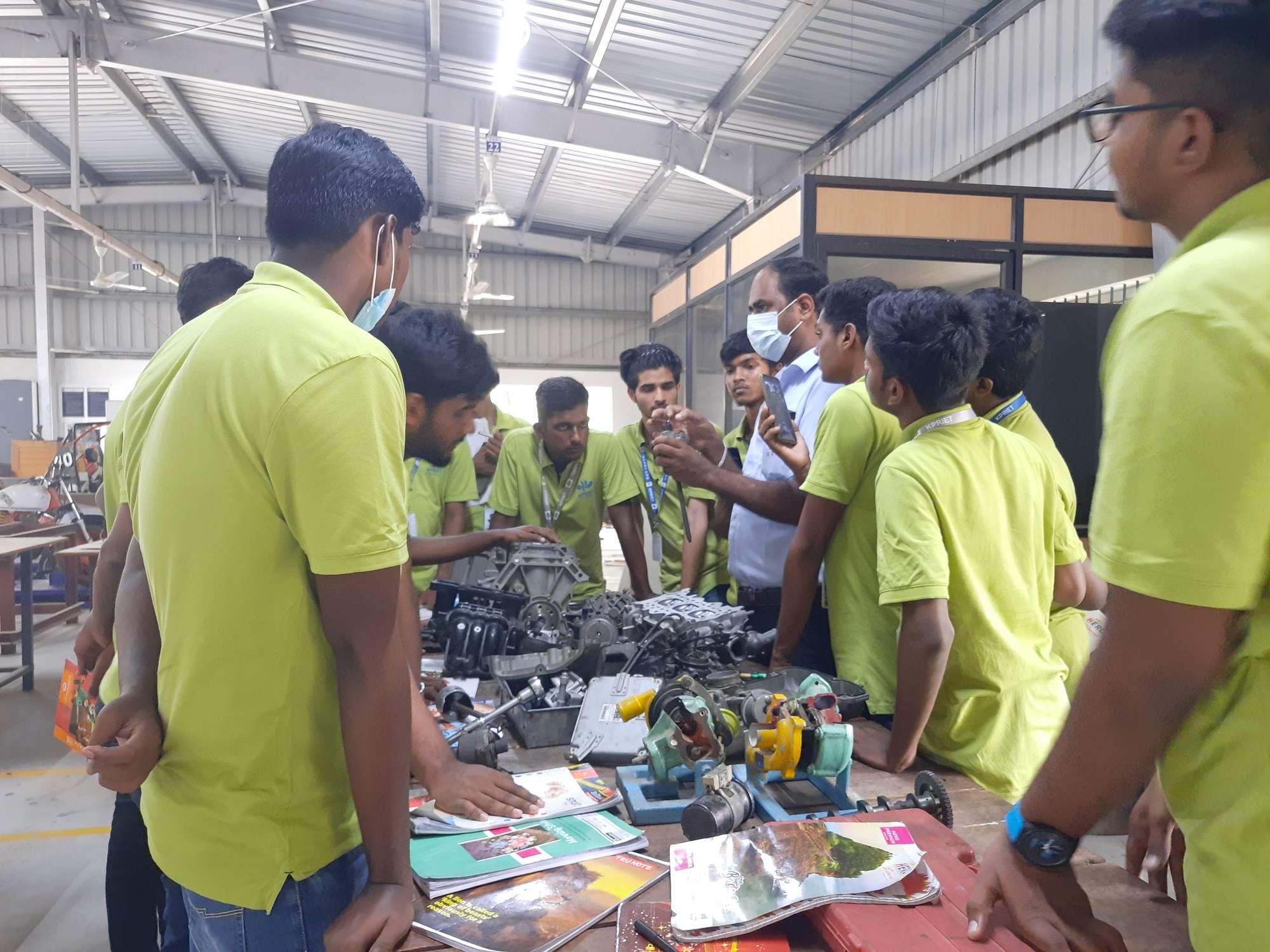 Hands on training on 4 wheeler engine and transmission systems, KPR Institute Engineering and